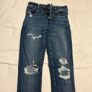 American Eagle Outfitters High Rise Distressed Jegging
